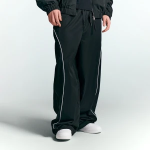 Czarna spodnie baggy z białymi lampasami House