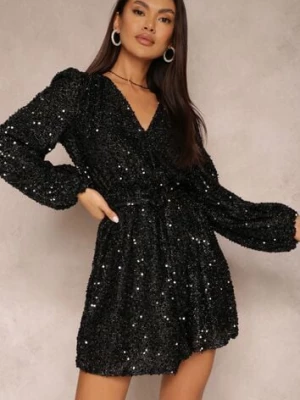 Czarna Sukienka Cekinowa z Kopertowym Dekoltem Voodek retro & icone