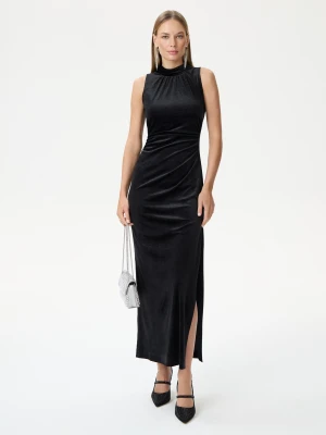 Czarna sukienka maxi dekoltem na plecach TARANKO