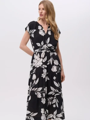 Czarna sukienka midi w efektowne białe kwiaty Greenpoint