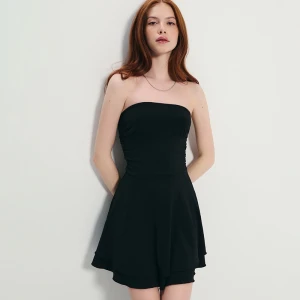 Czarna sukienka mini bez ramiączek House