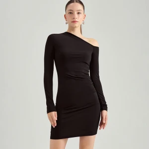 Czarna sukienka mini bodycon z odkrytym ramieniem House