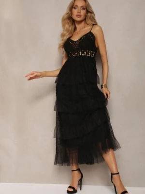 Czarna Sukienka Rozkloszowana na Ramiączkach z Szydełkową Wstawką i Falbankami Givita rosa