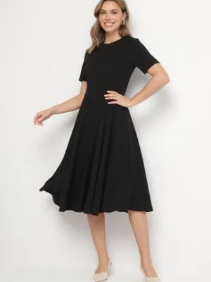 Czarna Sukienka Rozkloszowana z Taliowaniem Telorwena lovery