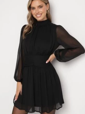 Czarna Sukienka Rozkloszowane ze Stójką Marszczeniami i Transparentnymi Ramionami Belabria retro & icone
