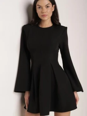 Czarna Sukienka VICES o Rozkloszowanym Kroju z Szerokimi Rękawami Natemia
