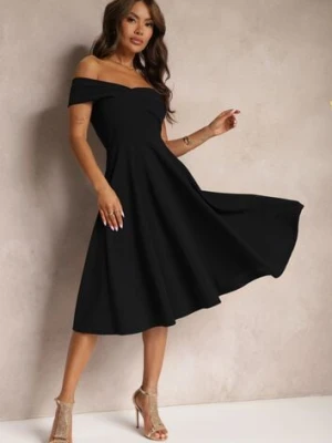 Czarna Sukienka z Hiszpańskim Dekoltem o Rozkloszowanym Kroju Pelorea