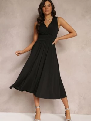 Czarna Sukienka z Kopertowym Dekoltem i Plisowanym Dołem Anamarie by swan