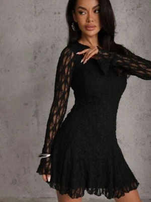 Czarna Sukienka z Koronki Ozdobiona Rozkloszowanymi Rękawami Cinalata allyson