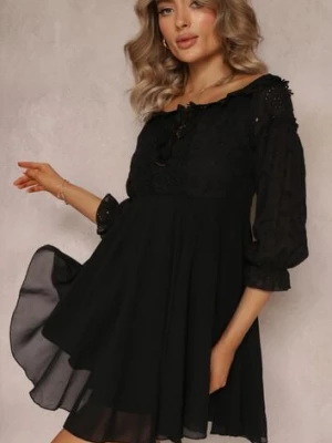 Czarna Sukienka z Rękawami 7/8 i Ozdobną Koronką Cascantha lovery