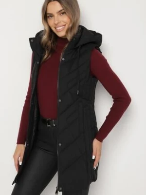 Czarna Taliowana Kamizelka z Pikowanymi Przeszyciami i Kapturem Tuloria swest