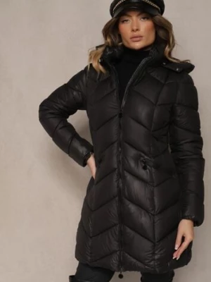 Czarna Taliowana Kurtka Pikowana z Kapturem Ocieplana Futrem Emillora