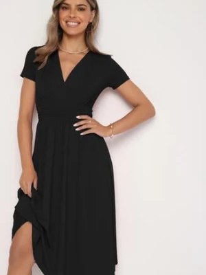 Czarna Taliowana Sukienka z Dekoltem na Zakładkę Quimadea by swan