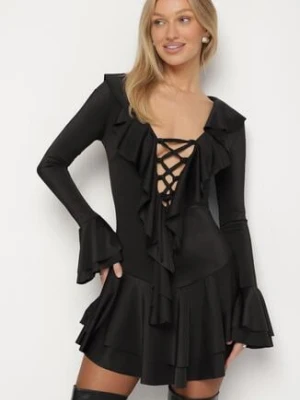 Czarna Taliowana Sukienka Zdobiona Falbankami Tiraneda allyson