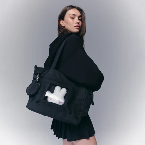 Czarna torba shopper z króliczkiem w kieszonce i portfelikiem House