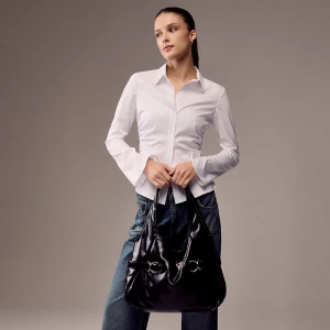 Czarna torba shopper z półokrągłym uchwytem House