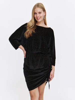 Czarna velvetowa sukienka z drapowaniem Top Secret