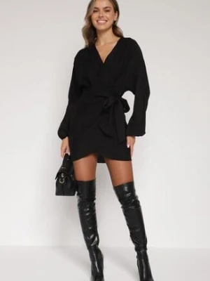 Czarna Wiskozowa Sukienka Kopertowa z Wiązaniem i Bufiastymi Rękawami Onevia