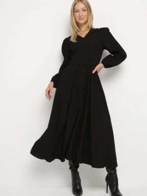 Czarna Wiskozowa Sukienka o Rozkloszowanym Kroju z Paskiem z Klamerką Arilesse unigirl