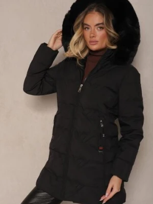 Czarna Zimowa Kurtka Pikowana z Kapturem z Futrem i Kieszeniami Salianna emt