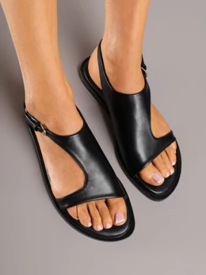 Czarne Asymetryczne Sandały Vices ze Sprzączką Merilda