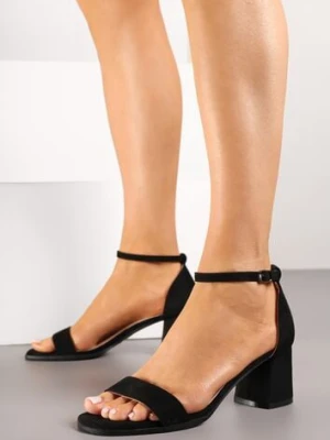 Czarne Basicowe Sandały Vices na Słupku Soretta