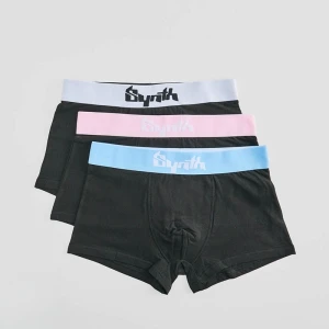Czarne bokserki z napisem Synth 3-pak House