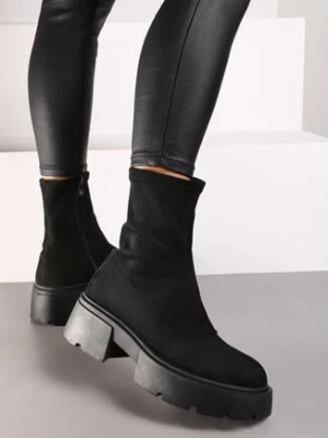 Czarne Botki na Grubej Podeszwie z Elastyczną Cholewką Tinayla