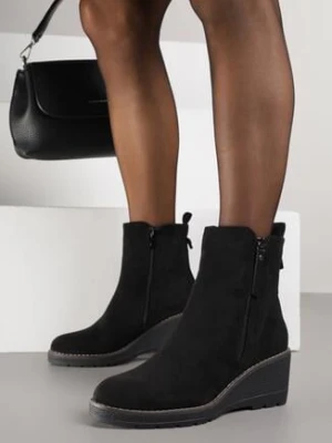 Czarne Botki na Koturnie z Imitacji Zamszu Paurik