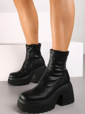 Czarne Botki na Obcasie i Platformie z Dopasowaną Cholewką Zapinane na Suwak Reliefra
