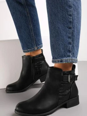 Czarne Botki na Płaskim Obcasie ze Wstawką o Zwierzęcym Motywie i Klamrą Isolira