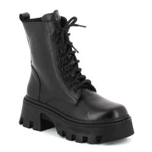 Czarne botki skórzane CARINII B10488-E50-000-000-000