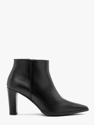 Czarne botki skórzane na słupku Ryłko