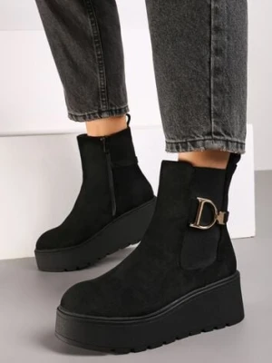 Czarne Botki Sztyblety na Platformie Wykończone Metaliczną Klamrą Vliteia