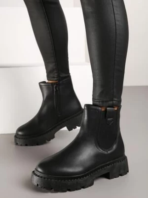 Czarne Botki Sztyblety na Platformie z Elastyczną Wstawką Isilinda