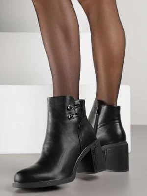 Czarne Botki VICES do Kostki na Słupku Zdobione Okrągłymi Aplikacjami Nalindia