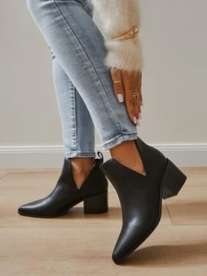 Czarne Botki Vices na Obcasie z Ozdobnym Wycięciem Annaviel