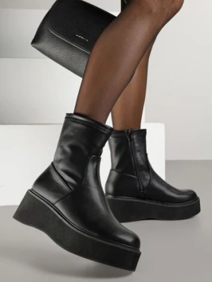 Czarne Botki Vices na Platformie w Stylu Cyber Rivitte