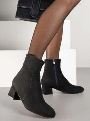 Czarne Botki Vices na Słupku Ozdobione Przeszyciem Ariske