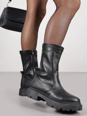 Czarne Botki Vices z Dopasowaną Cholewką w Stylu Grunge Xillie