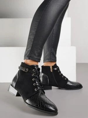 Czarne Botki Vices ze Wstawkami Imitującymi Skórę Węża i Sprzączką Gelrina