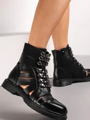 Czarne Botki z Cholewką z Wycięciami i Łańcuszkiem Karolyne