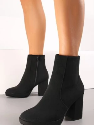 Czarne Botki z Dopasowaną Cholewką na Obcasie Mutias