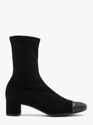 Czarne botki z lakierowanym noskiem Ryłko