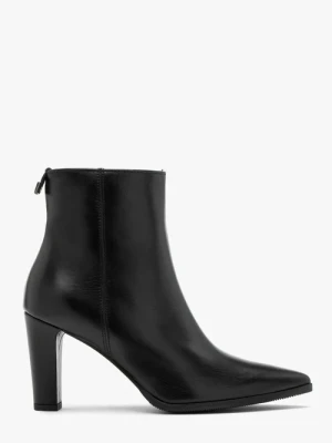 Czarne botki ze skóry licowej na grubej szpilce Ryłko