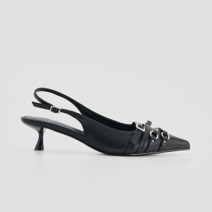 Czarne czółenka na niskim obcasie z paskami House