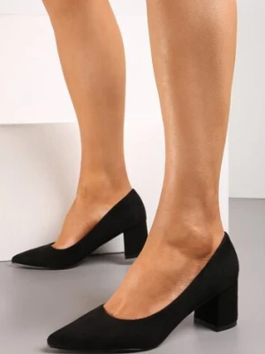 Czarne Czółenka z Ekozamszu na Niewysokim Słupku Lelalla