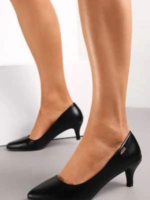 Czarne Czółenka ze Szpiczastym Noskiem na Niskiej Szpilce Joyanna