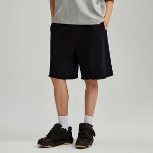 Czarne dresowe szorty z motywem tribal House