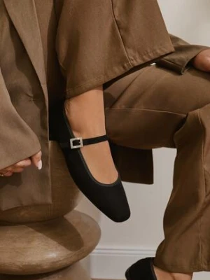 Czarne Eleganckie Balerinki z Ekozamszu ze Sprzączką i Kwadratowym Noskiem Ivalune